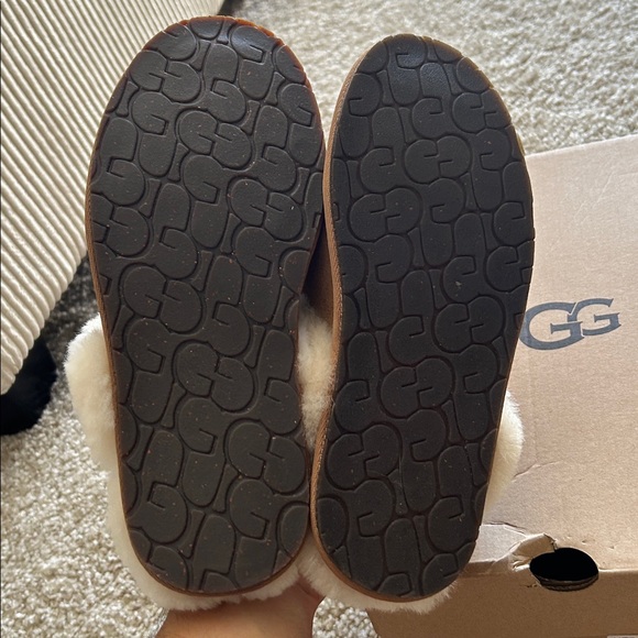 UGG Scuffette Slippers Womens Chestnut Size 9 - Picture 5 of 11